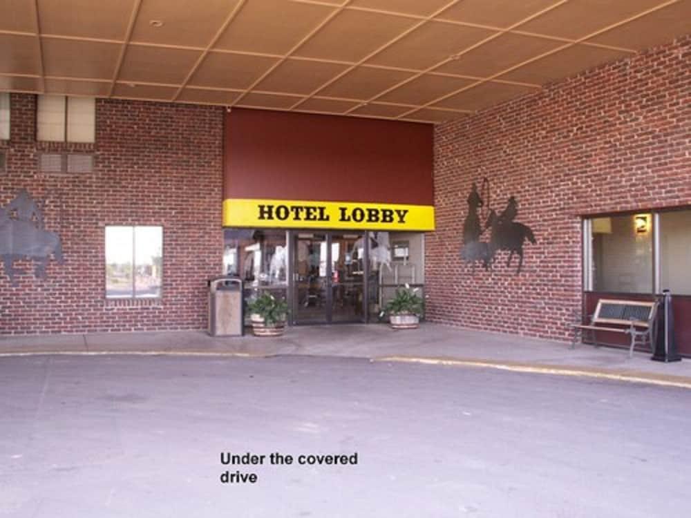 Dodge House Hotel Dodge City Exteriör bild
